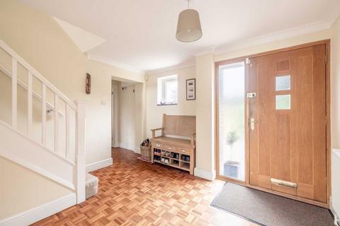3 Lower Mead, Iver, SL0 0DX
