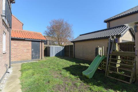4 bedroom detached house for sale, The Brambles, Easington, Hull