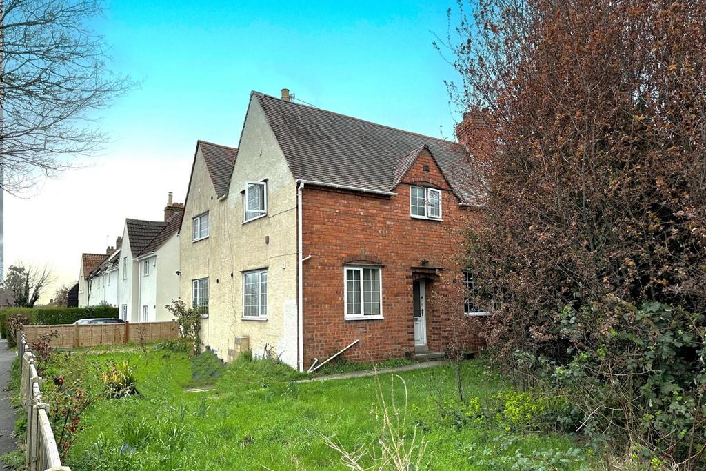 Tennyson Road, Cheltenham 8 bed semidetached house for sale £399,950