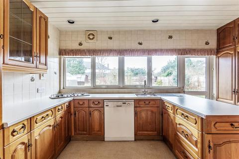 24 Broadhurst, Ashtead, KT21 1QD