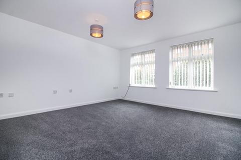 3 bedroom flat to rent, Beachborough Close, North Shields