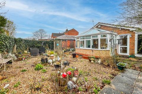 2 bedroom detached bungalow for sale, Lewis Road, Radford Semele, Leamington Spa