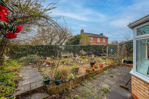 2 bedroom detached bungalow for sale, Lewis Road, Radford Semele, Leamington Spa