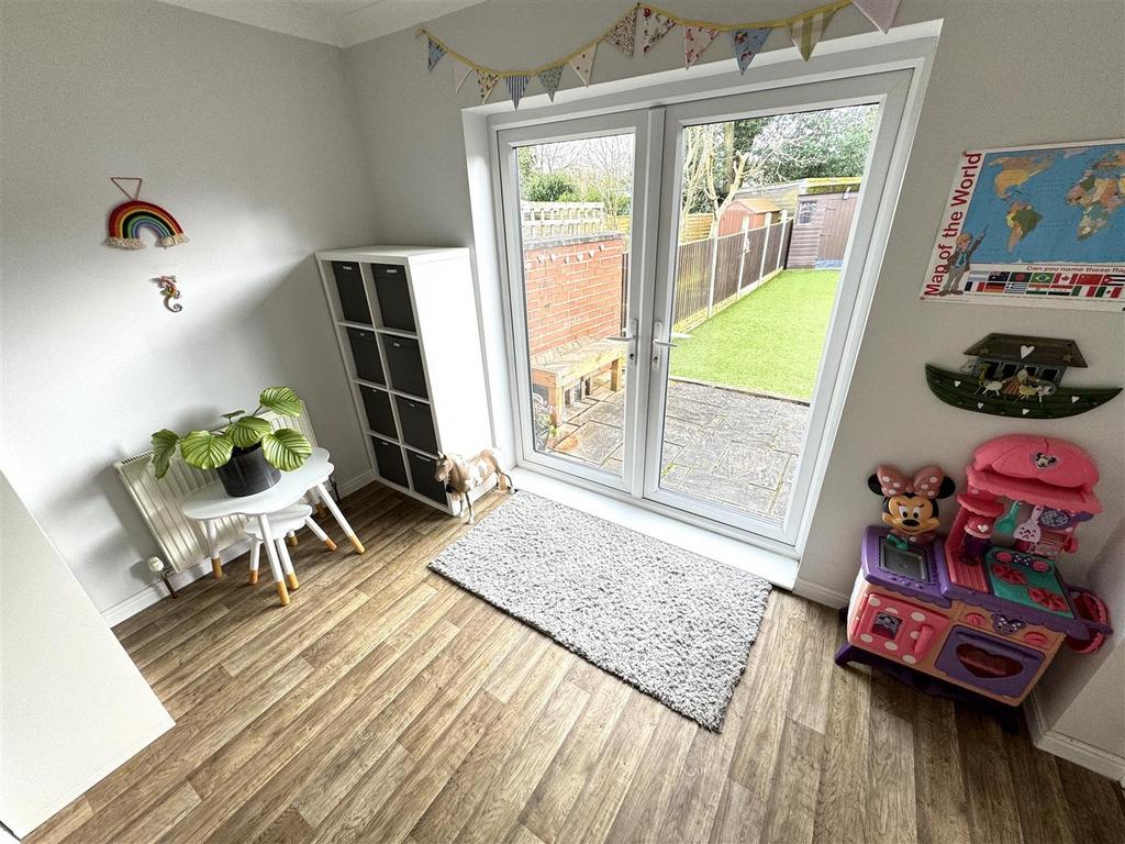 Family Room.jpg