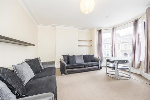2 bedroom flat for sale, Lyndhurst Drive, London E10