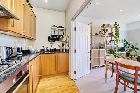 1 bedroom flat for sale, Upper Richmond Road, Putney
