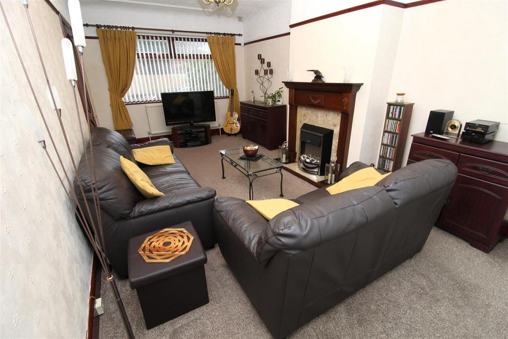 Lounge1.JPG