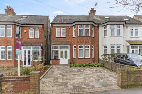 4 bedroom semi-detached house for sale - Fords Grove, London