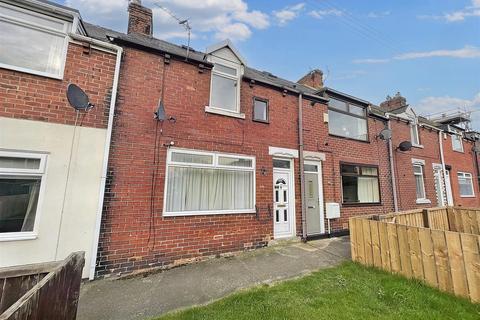 3 bedroom terraced house for sale - Ewe Hill Terrace, Houghton Le Spring DH4