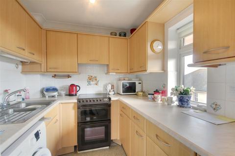 2 bedroom retirement property for sale, Kings Hall, Park Road, Worthing BN11