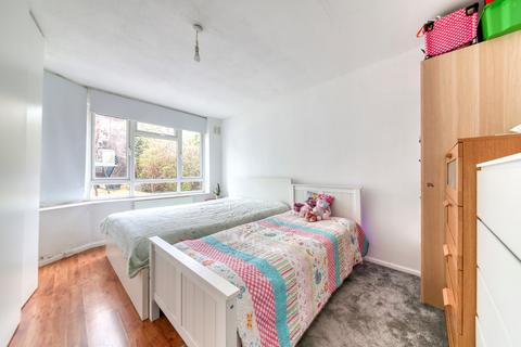 2 bedroom maisonette for sale, Grange Road, London, SE19