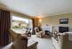 Lounge/diner: