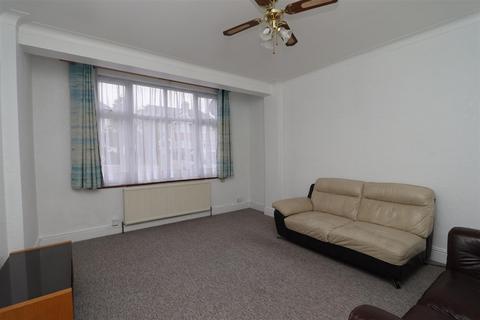 1 bedroom flat to rent, Chase Road, Southgate, N14