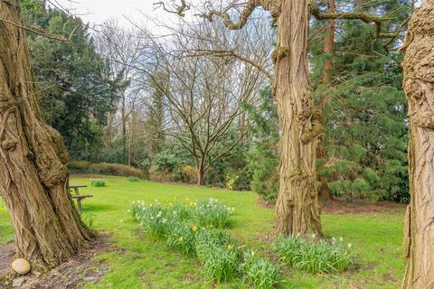 1 bedroom flat for sale, Cleeve Wood Road, Downend