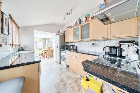 32 Westfield Road, Surbiton, KT6 4EL