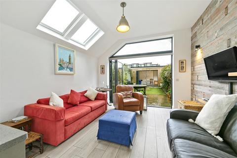 4 bedroom house for sale, York Road, Teddington