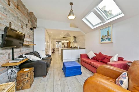 4 bedroom house for sale, York Road, Teddington