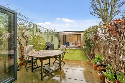 4 bedroom house for sale, York Road, Teddington