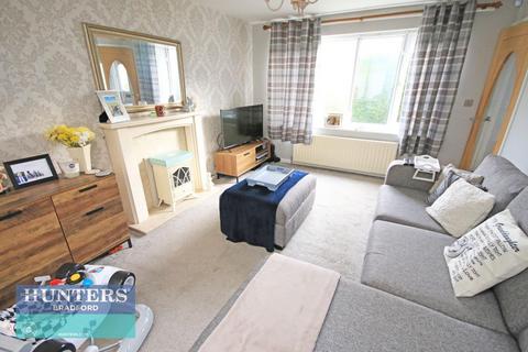 3 bedroom detached house to rent - Dorian Close Greengates, Bradford, West Yorkshire, BD10 8BQ