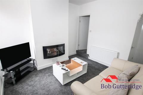 2 bedroom terraced house for sale, Basford Park Road, May Bank, Newcastle