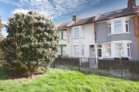 Enfield - 3 bedroom terraced house for sale