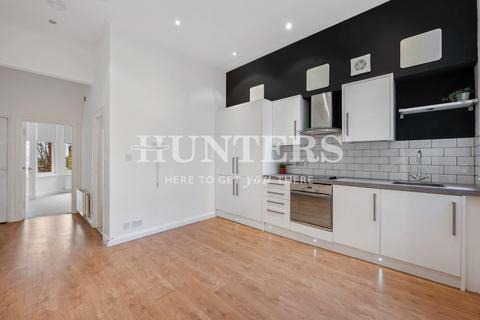 1 bedroom flat for sale, Hillfield Road, London, NW6