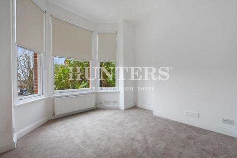 1 bedroom flat for sale - Hillfield Road, London, NW6
