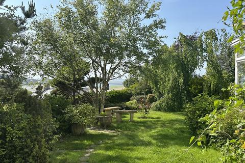 2 Chichester Close, Instow, Bideford, EX39 4JT