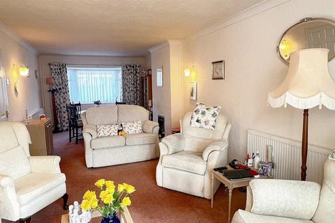 12 Roughley Drive, Sutton Coldfield, B75 6PN