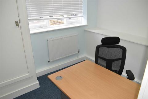 Serviced office to rent - High Beech Road, Loughton