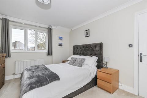 10a Green Lane, Windsor, SL4 3SA