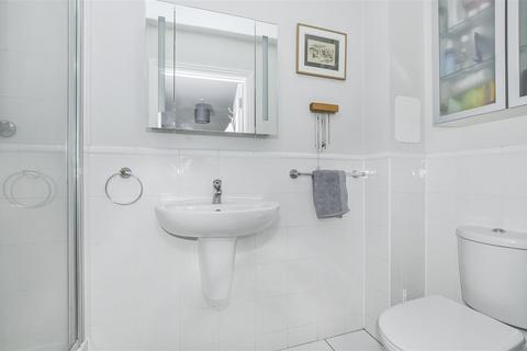 10a Green Lane, Windsor, SL4 3SA
