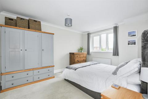 10a Green Lane, Windsor, SL4 3SA