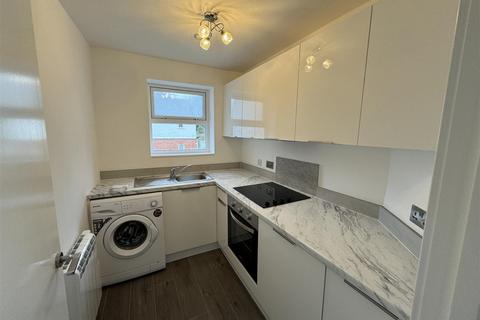 1 bedroom flat to rent - 1 Laburnham Road, Maidenhead