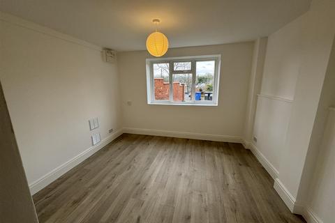 2 bedroom flat to rent - 1 Laburnham Road, Maidenhead