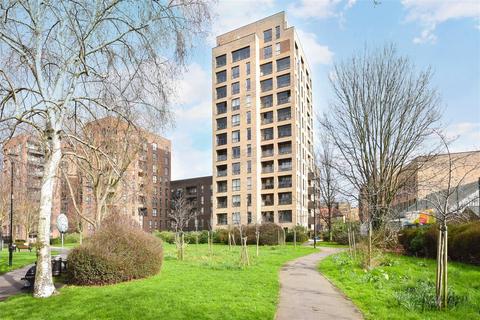 1 bedroom apartment for sale, Vespucci Court, Aston Street, London, E14