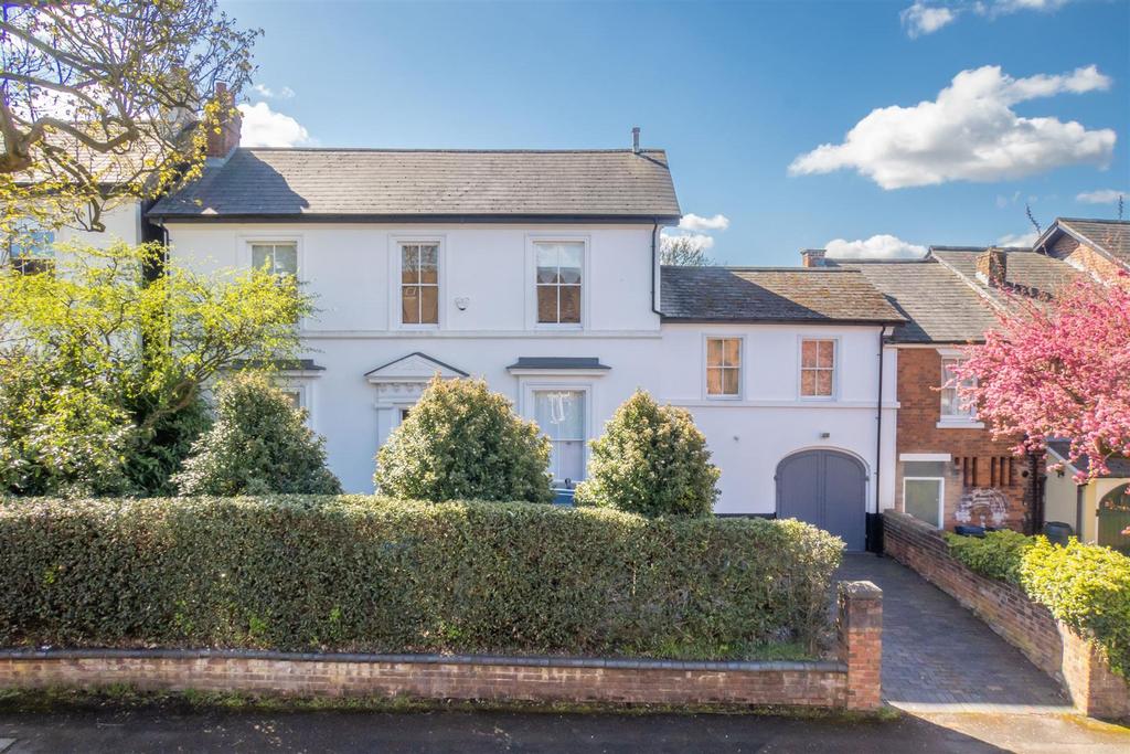 Victoria Road, Harborne, Birmingham 5 bed link detached house for sale