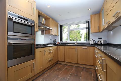 4 bedroom semi-detached house for sale, Loose Road, Maidstone