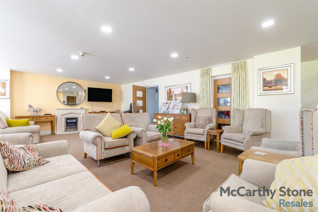 8648315-interior21.jpg