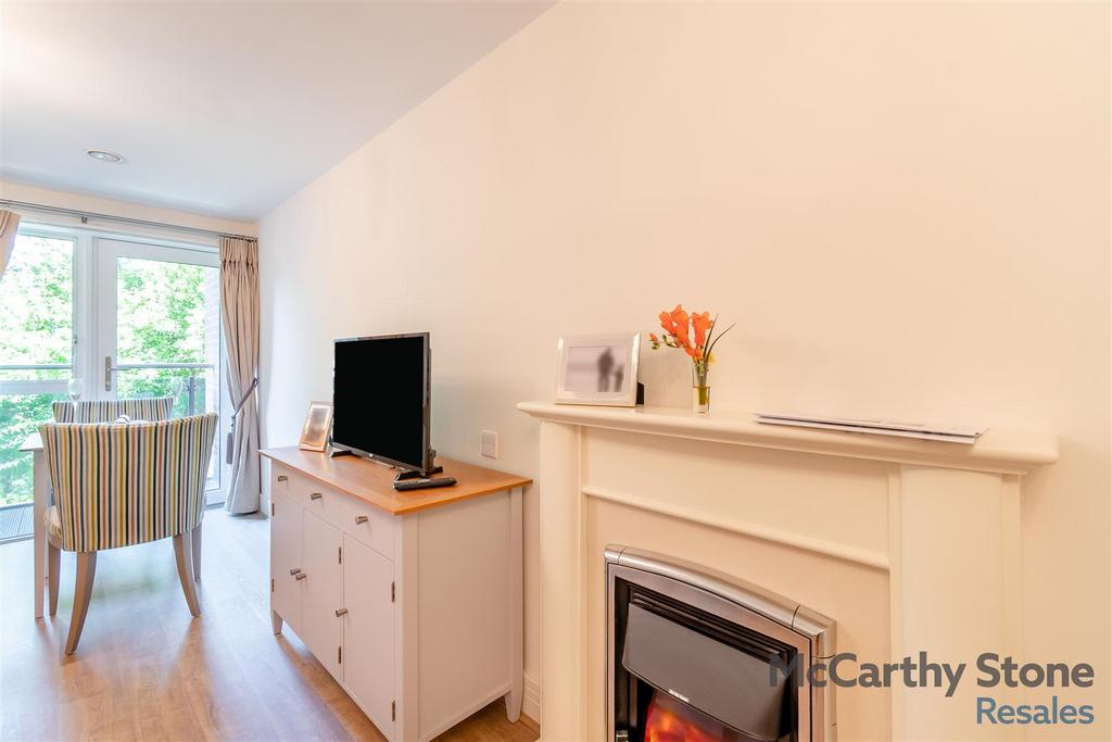 8648315-interior05.jpg