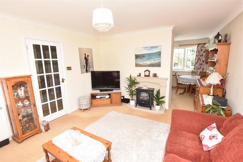 3 bedroom detached bungalow for sale, Ferry Road, North Fambridge, Chelmsford