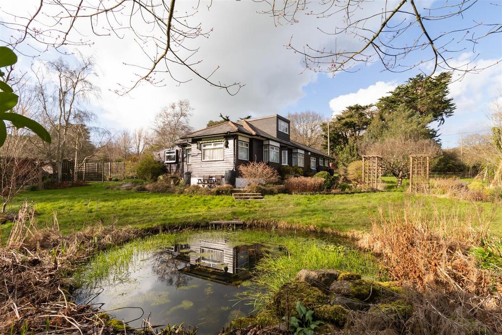 Cranmore, Isle of Wight 5 bed detached house for sale £720,000