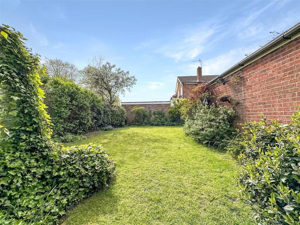 Rear Garden 523