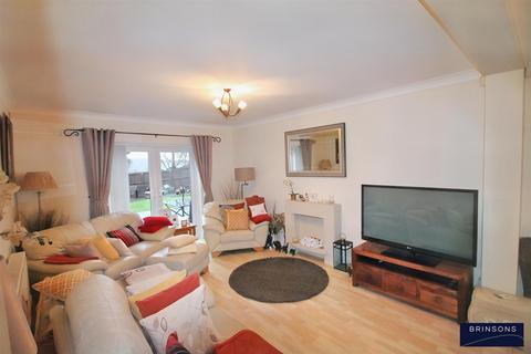 3 bedroom detached house for sale, Cae Marchog, Energlyn, Caerphilly