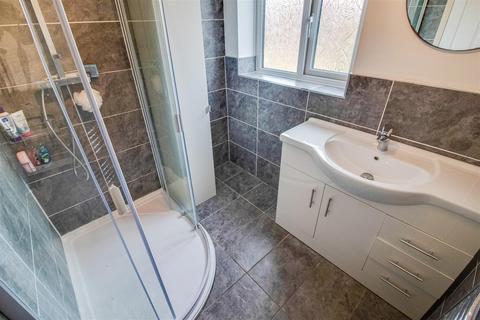 3 Ash Crescent, Stanley, Wakefield, WF3 4NX
