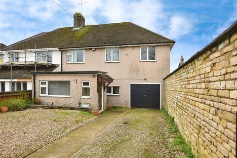 4 bedroom semi-detached house for sale, Rock House Gardens, Stamford