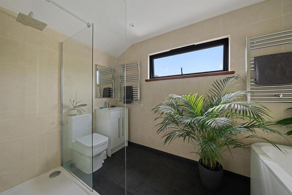 Shower Room 1.jpg