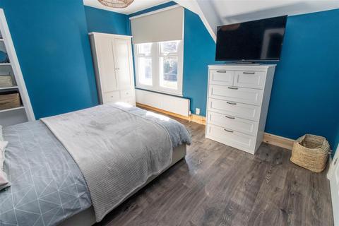 2 bedroom end of terrace house for sale, Victoria Avenue, Gateshead NE10