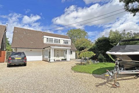 4 bedroom detached house for sale, Braintree Road, Felsted, Dunmow