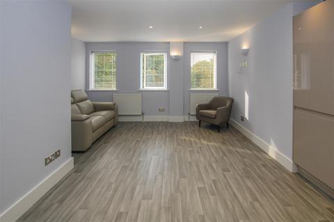 1 bedroom apartment for sale, Lorne Road, Warley, Brentwood